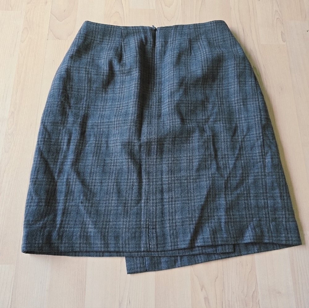 L.L.Bean Worsted Wool Skirt Size 6 - Picture 4 of 12